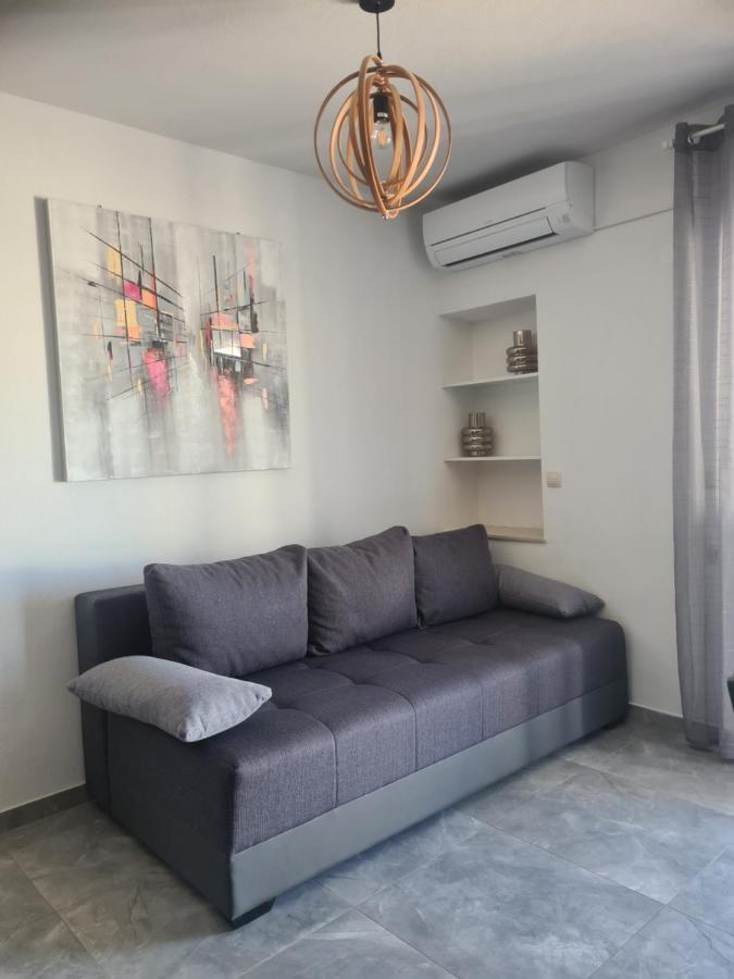 Hello Sunshine - Apartment On The Beach Zubovici Exterior photo